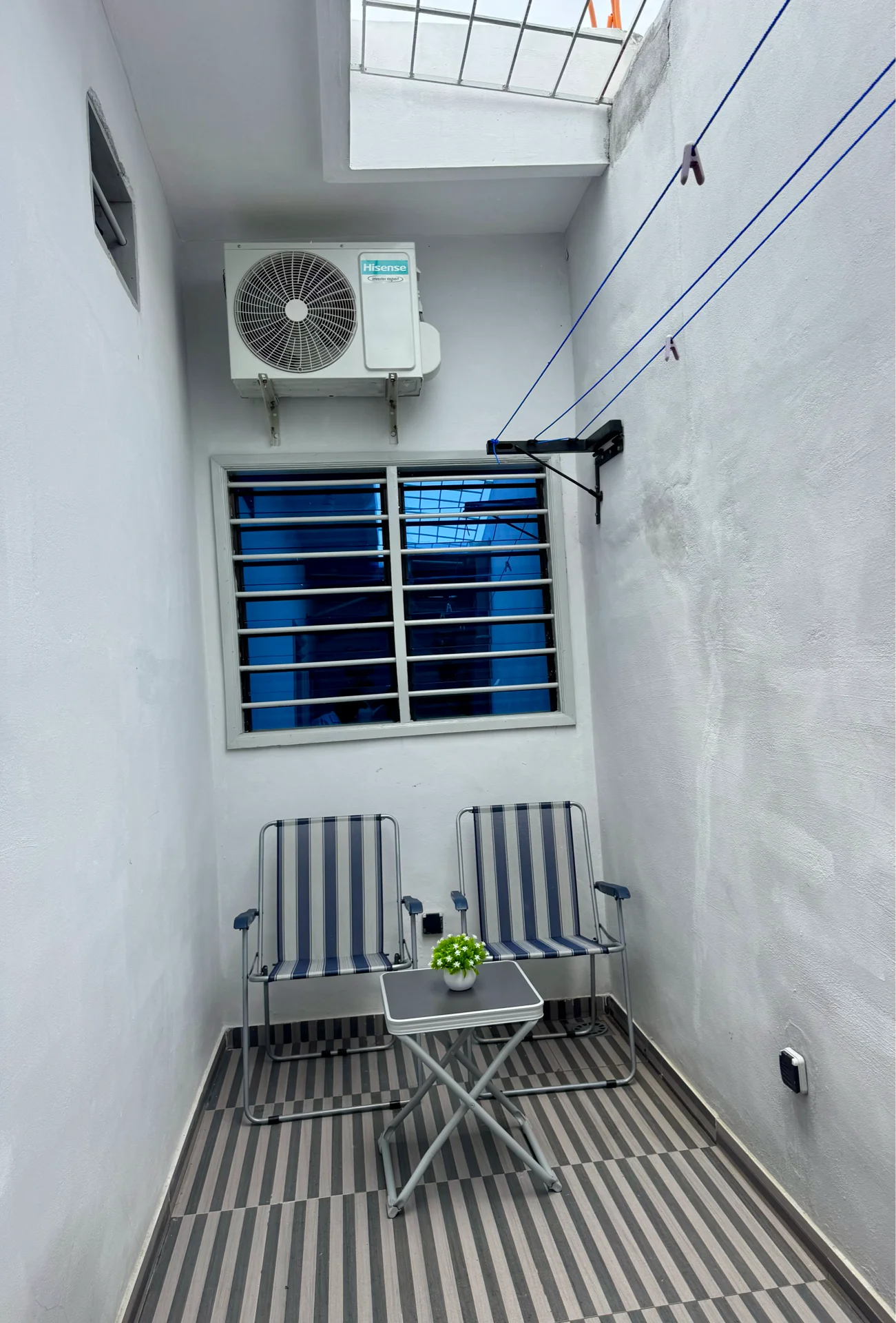 LA BELLE ADRESSE — aperçu 22